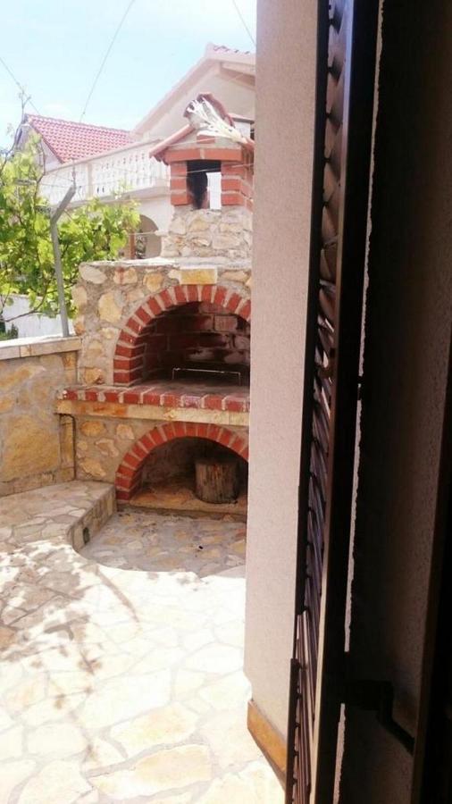 Apartments With A Parking Space Vrsi - Mulo, Zadar - 18849 Εξωτερικό φωτογραφία